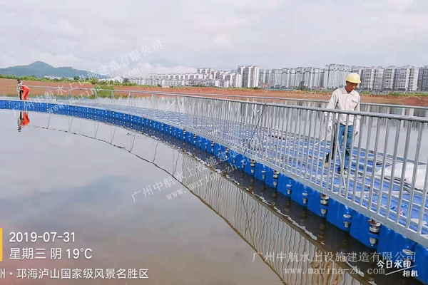 水上浮桥 邛海浮桥 浮筒桥 广州中航水上设施建造有限公司